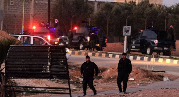 Der Angriff auf den Bau von Sonderdiensten in Jordanien. Es gibt Opfer