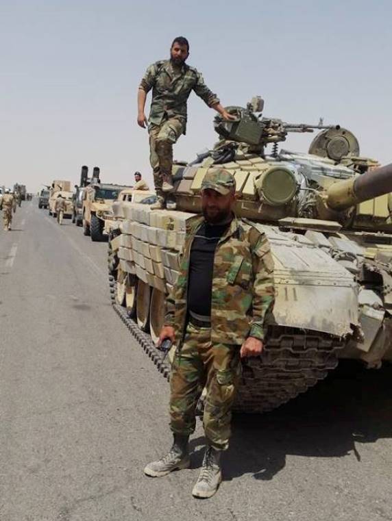 T-72B aidera à prendre d'assaut la ville syrienne de Rakku