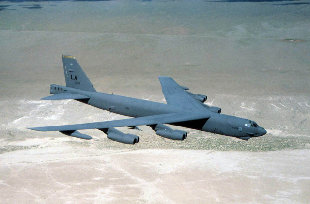 Американские стратегические бомбардировщики B-52 участвовали в учениях по постановке противокорабельных мин в нескольких десятках километров от базы Балтийского флота ВМФ РФ