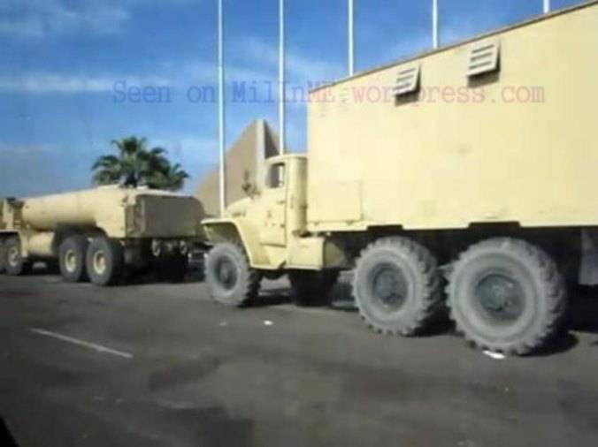 エジプト軍の車「ウラル」