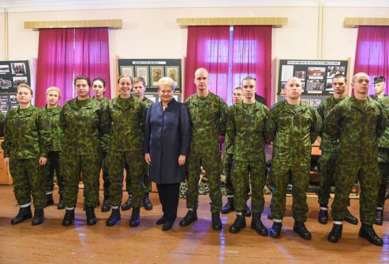 Der litauische Präsident führte die Wehrpflicht in der Armee dauerhaft wieder ein