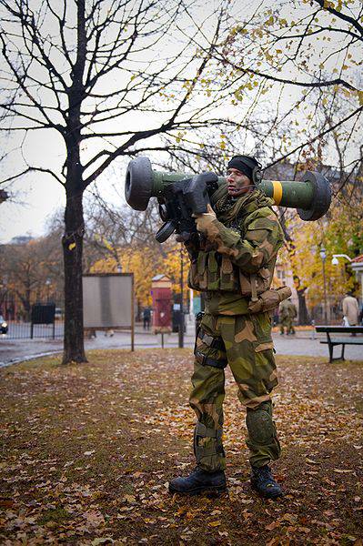 Литва собирается закупить у США противотанковые комплексы "Javelin"