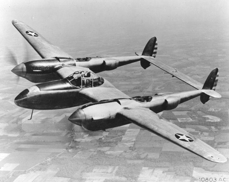 De tweemotorige "Lightning" van de Amerikaanse azen - de R-38 "Lightning" -jager.