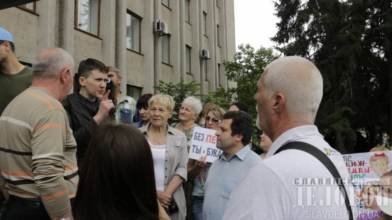 Савченко разочаровала украинских радикалов призывом прекратить войну в Донбассе и начать восстанавливать Украину