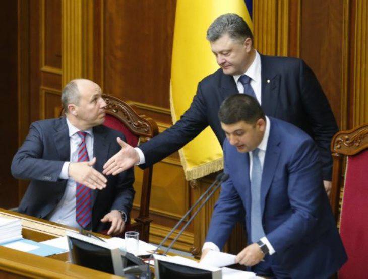 Poroshenko advised the enemy "not to check the Ukrainian troops," who "keep the powder dry" and are armed with American radar