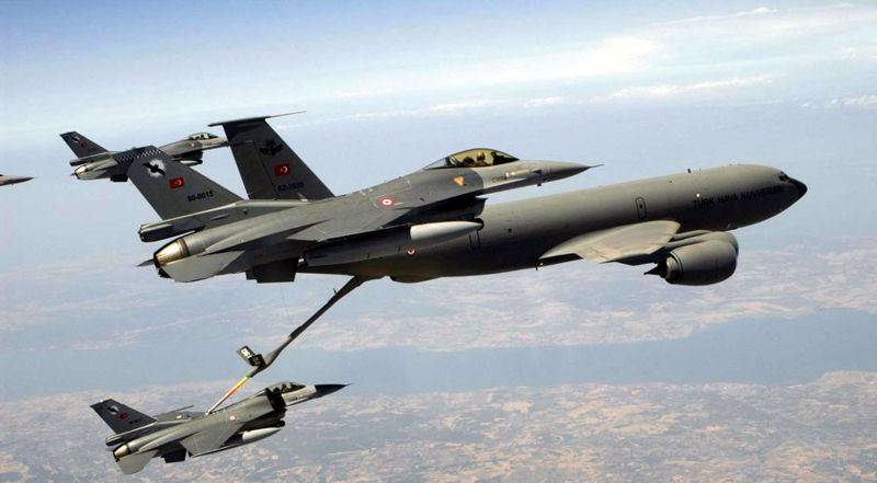 جنگ داخلی کوچک هوایی بر فراز ترکیه