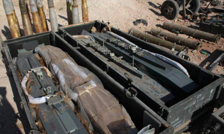 IG militants demonstrated weapons seized from the formations of the Syrian moderate opposition