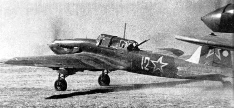 A támadó repülőgépek akcióinak jellemzői a hegyvidéki területeken a háború alatt