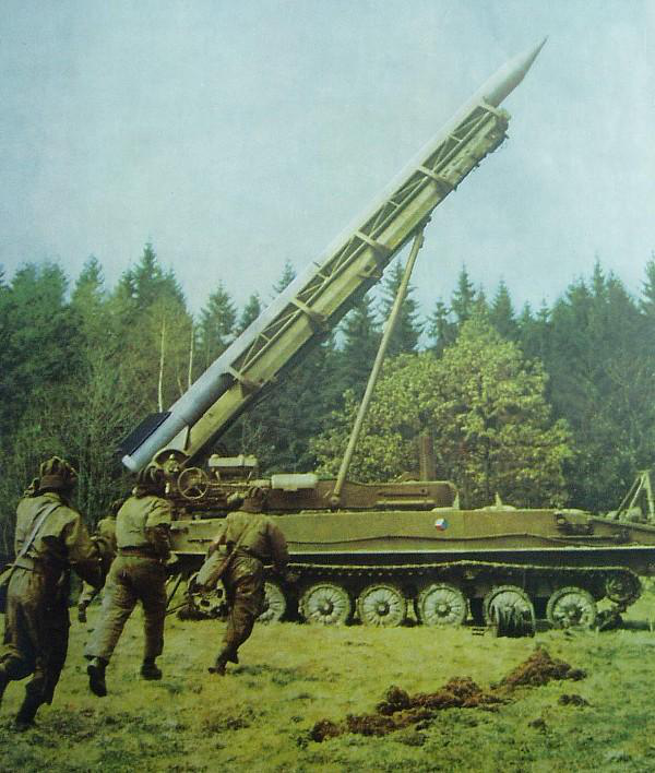 מערכת טילים טקטיים 2K6 "לונה"