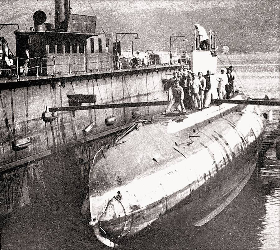 Мировой подводный флот. Подводные лодки первой мировой войны 1914-1918. Подводная лодка 1 мировой войны. Подводные лодки Австро-Венгрии. Подводный флот первой мировой войны.