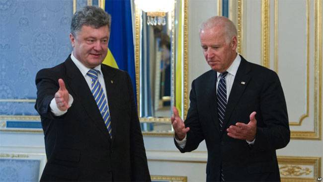 As the vice-president of the United States demanded that Poroshenko change the Prosecutor General of Ukraine