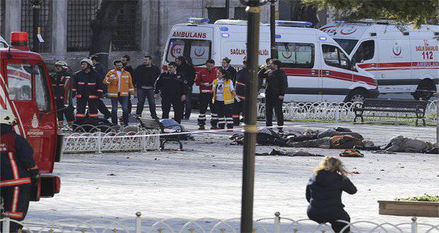 Durch den Terroranschlag im Südosten der Türkei entstand ein bis zu 6 Meter tiefer Krater