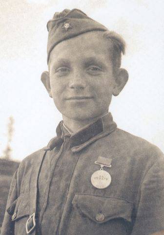 Brave orphan Vanka, who captured the fascist