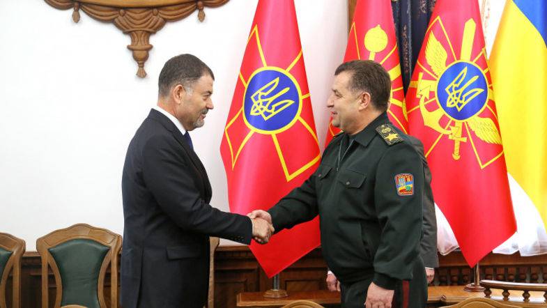 Poltorak berjanji kepada kepala Kementerian Pertahanan Moldova untuk "membantu" penarikan pasukan penjaga perdamaian Rusia dari Pridnestrovie