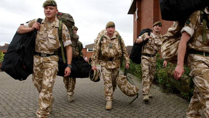 Britské ministerstvo obrany hodlá prodat třetinu svých území