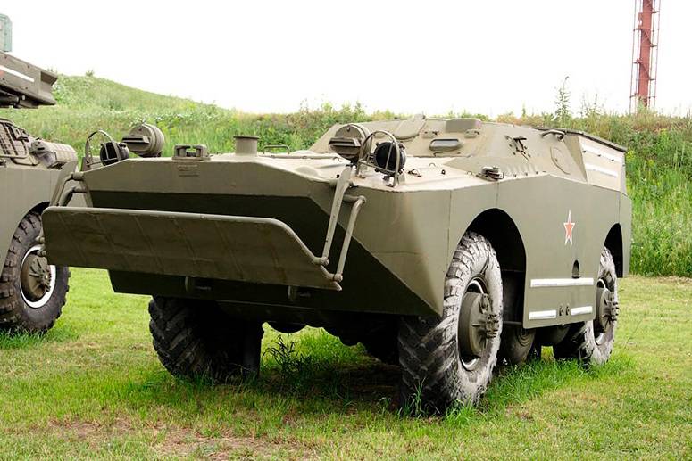 10 военных машин, которые можно свободно купить в России
