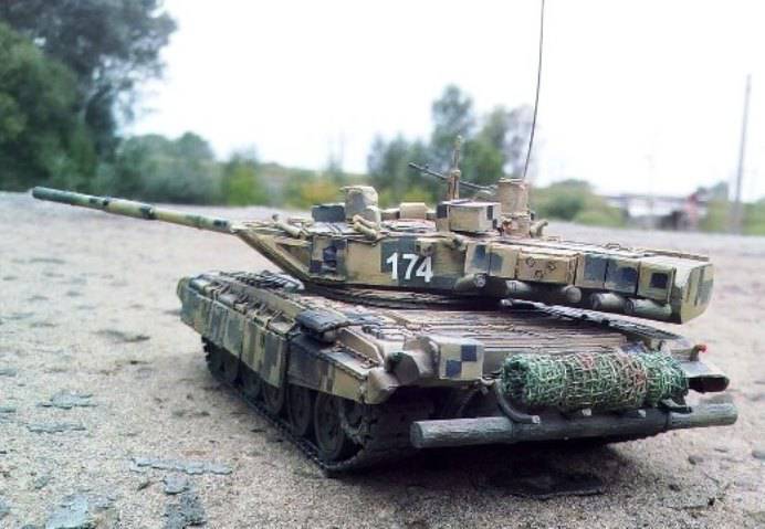 Char T-90 avec le département de combat "Burlak"