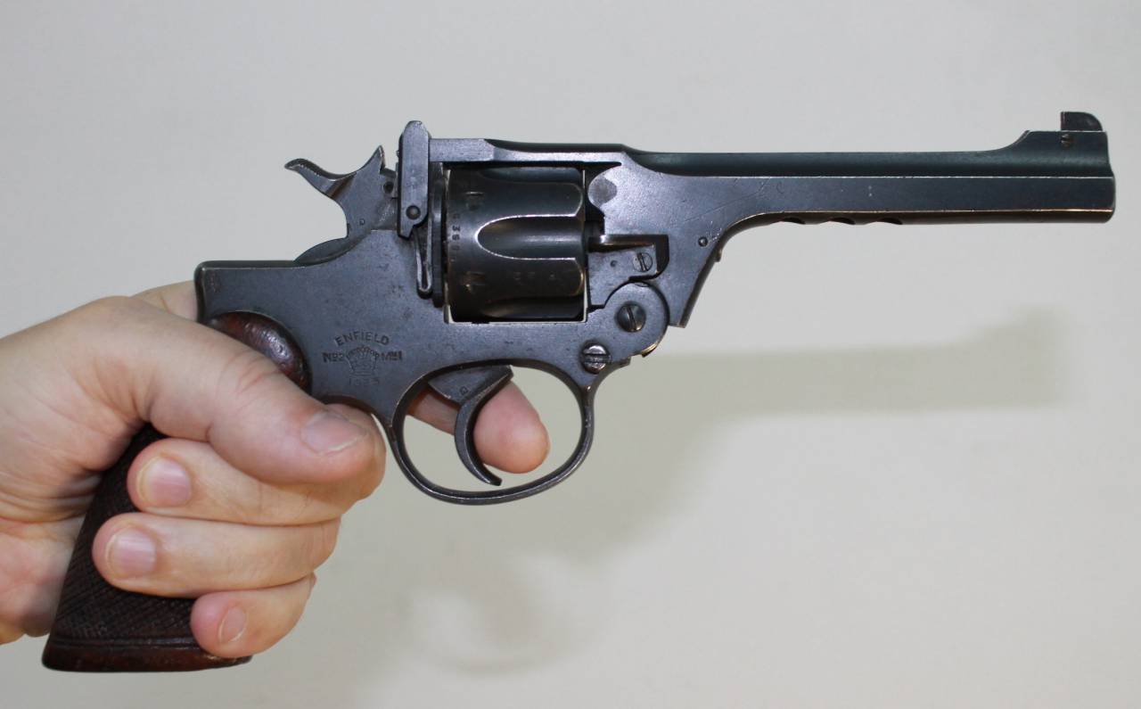 For Royal Enfield Revolver Gun Brass Right Cut Blank Key x 2 units 8903558115412 