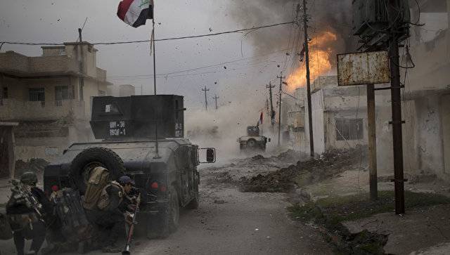 Iraqi Army Tries to Take Mosul Area