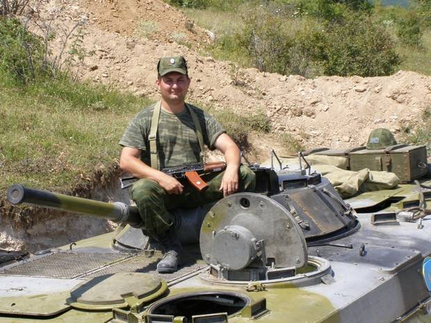 Auf Leistung des russischen Offiziers Marat Akhmetshin in Syrien