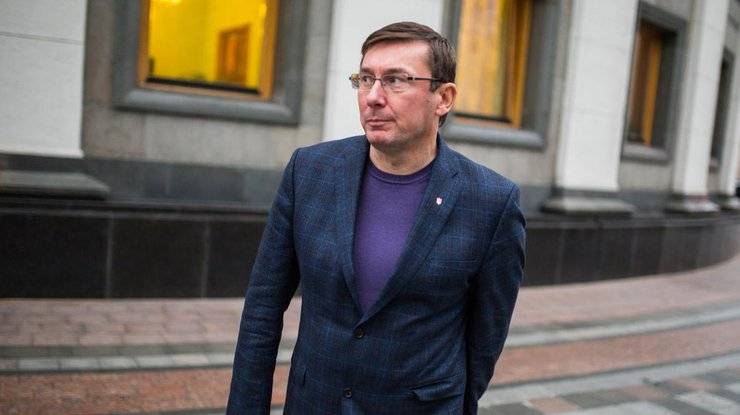 Луценко: "Янукович просил Москву о вводе российских войск на Украину"