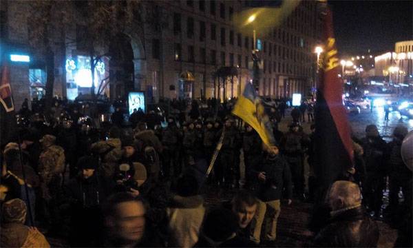 ОУН и "Правый сектор" призвали украинцев снова выходить на майдан