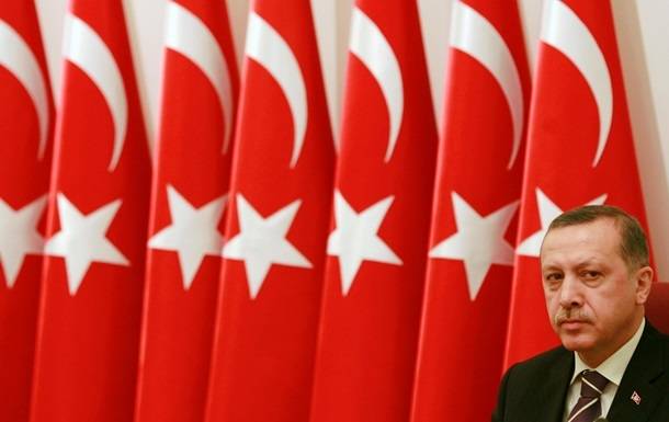 Турецкий парламент одобрил переход на президентскую форму правления