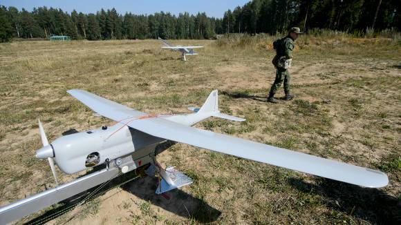 ロシア軍は携帯電話基地局の代わりとなる無人航空機を受け取る予定