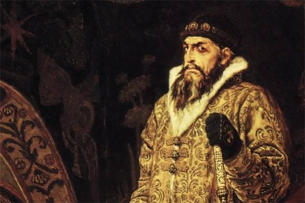 470 лет назад на царство венчался Иоанн IV