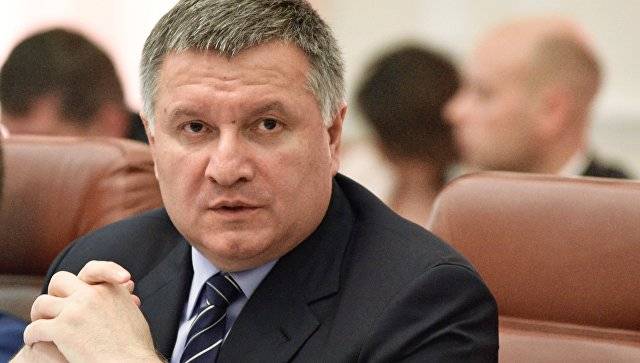 СБУ и Генпрокуратура Украины добиваются отставки Авакова