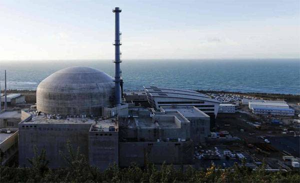 Fransa'da bir nükleer santralde patlama gürledi