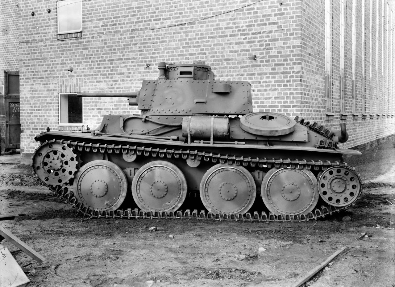 Немецкий легкий танк. PZKPFW 38(T). PZ 38 T. Танк Panzer 38 t. Т 38 Прага.