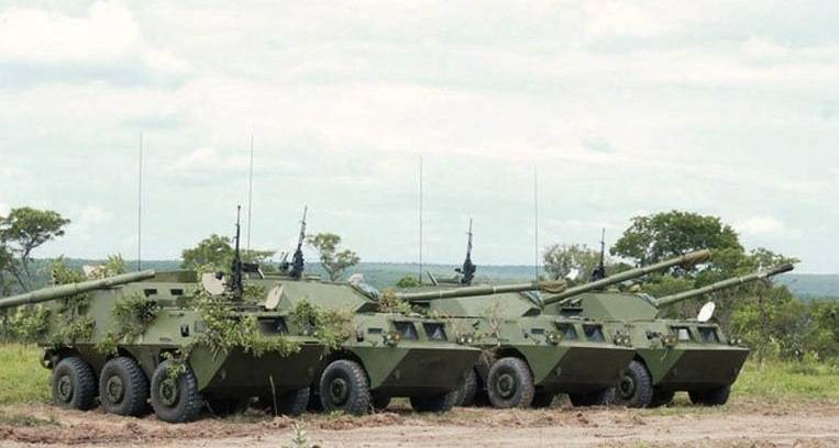 The Angolan army masters Chinese armored vehicles