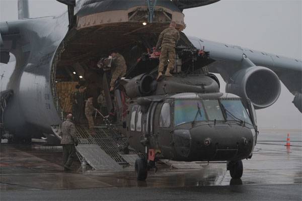 Gli elicotteri 5 Air Force Blackhawk Air Force trasferiti in Lettonia