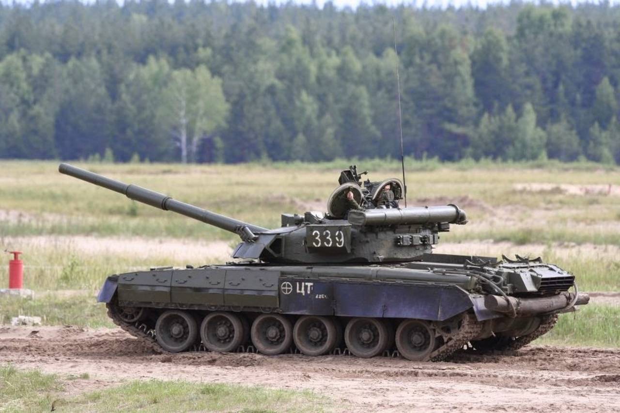 Д т 94. Т-80уд. Танк т-80уд. Танк 80 уд. Т-80уд берёза.