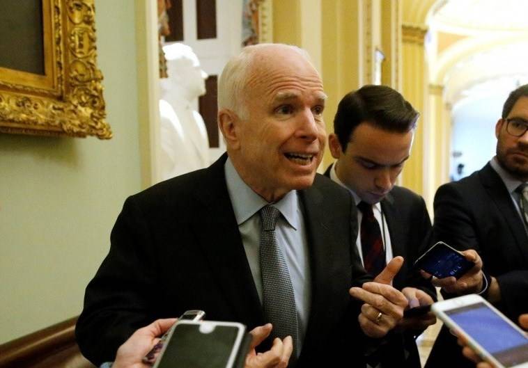 McCain Washington’un Moskova’ya göre hangi pozisyonda olması gerektiğini söyledi
