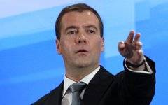 Валентин Катасонов: Медведеву пора вспомнить лозунг Сталина