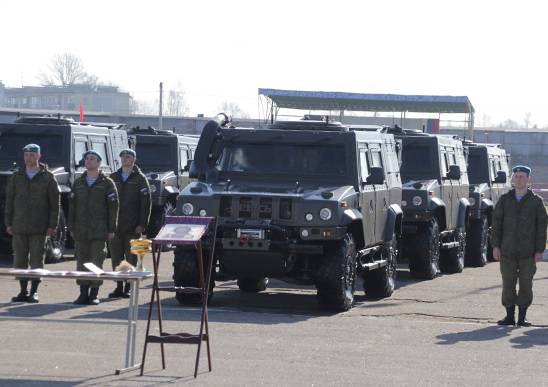 Псковское соединение ВДВ получило 16 бронеавтомобилей «Рысь»