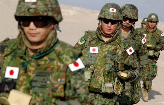 Япония заявила о готовности развернуть силы самообороны "на линии фронта"