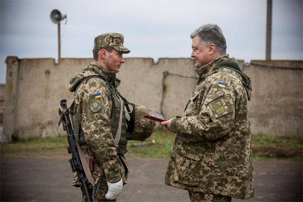 Poroshenko: "L'esercito ucraino occupa l'ottavo posto in Europa"