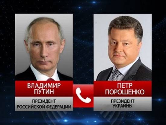 "Коммерсантъ": Президенты России и Украины поговорили по телефону о ситуации в Донбассе