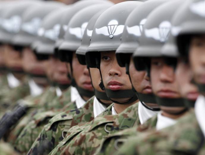Japonya Başbakanı Öz Savunma Kuvvetlerini yasallaştırmak için anayasada değişiklik yapmayı planlıyor