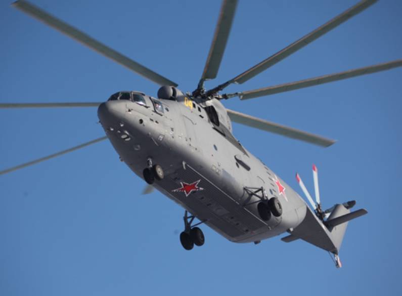 Mi-26 lotnictwa wojskowego Wschodniego Okręgu Wojskowego po raz pierwszy brały udział w ćwiczeniach przeciwpożarowych