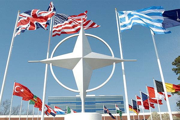 Руководство НАТО планирует ужесточить требования к членам альянса по увеличению военного бюджета