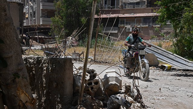 Сирийская армия готовится к наступлению, а граждане строят мирную жизнь
