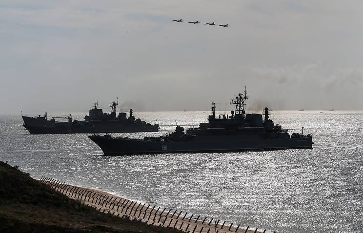 Минобороны продолжит укреплять группировку войск в Крыму в рамках программы до 2025 года