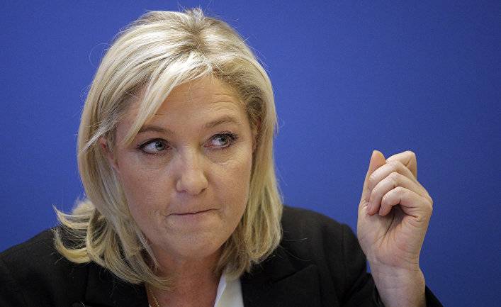 Le Pen reiterou a necessidade de normalizar as relações com Moscou