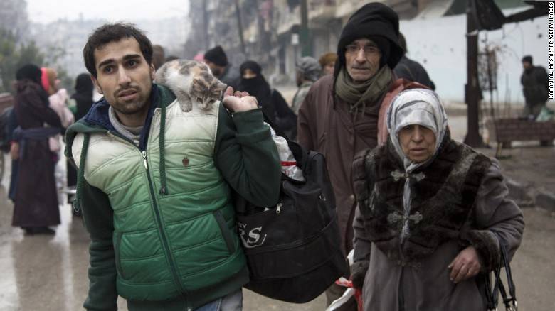 シリアを訪れるカナダのジャーナリストは、西洋メディアの偏見を非難する