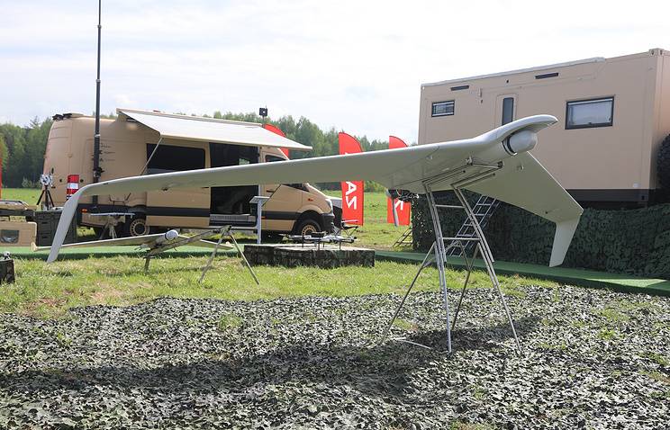 কালাশনিকভ একটি অভ্যন্তরীণ জ্বলন ইঞ্জিন সহ একটি UAV পরীক্ষা করছে