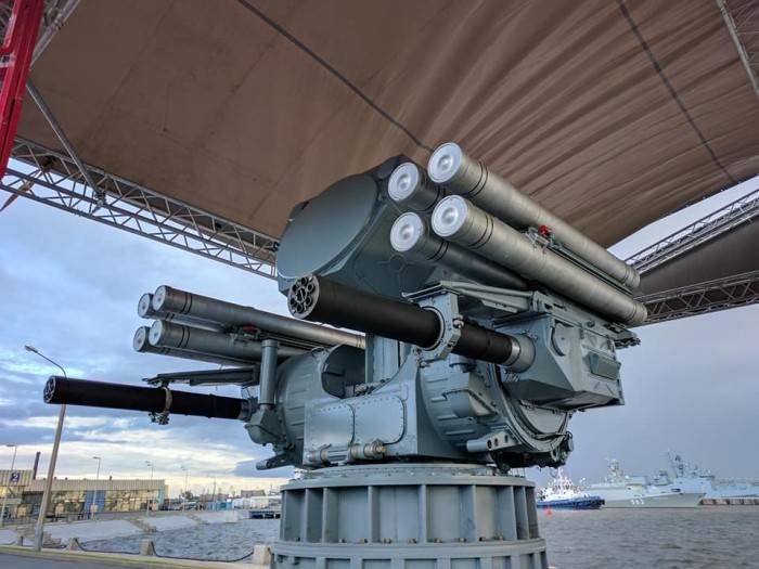 러시아 해군은 이미 Pantsir-ME 해군 대공 미사일 및 포병 시스템을 주문했다